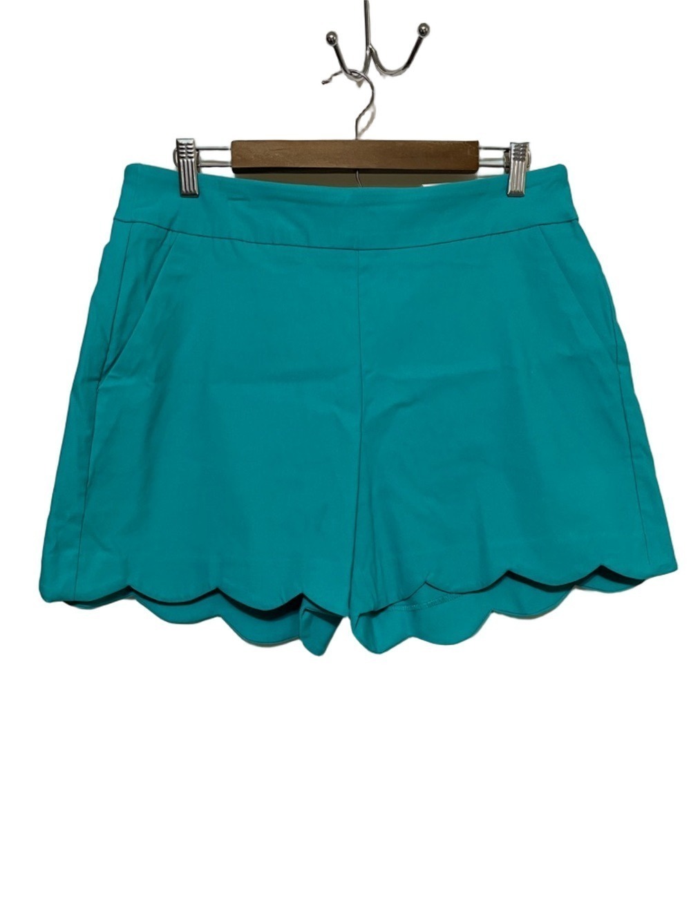 Crown & Ivy Turquoise Scallop Hem Mid-Waist Shorts Size 12